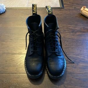Dr Martens leather boots size 9